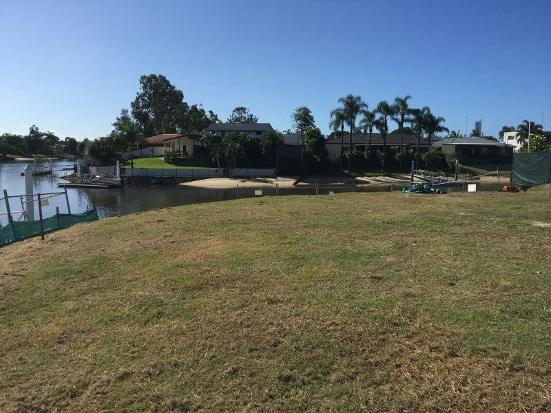 2 Cypress Drive, Broadbeach Waters QLD 4218