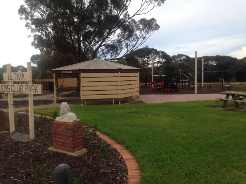 9 Combes Street, Ultima VIC 3544