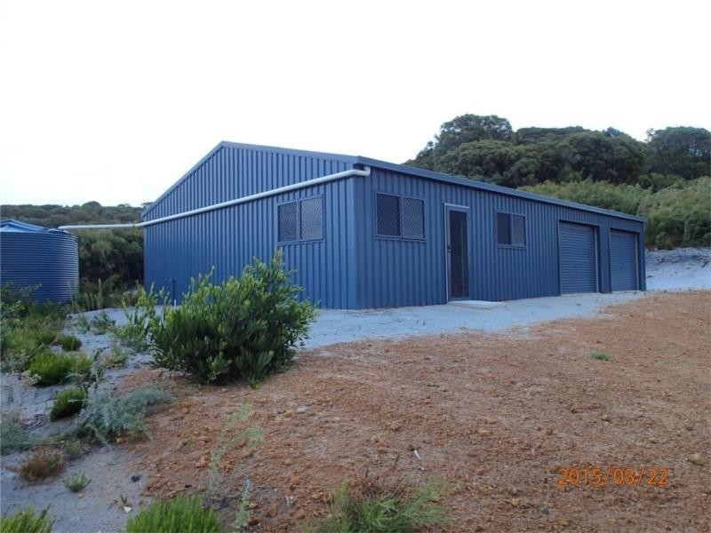 29 Rainbows End, Little Grove WA 6330