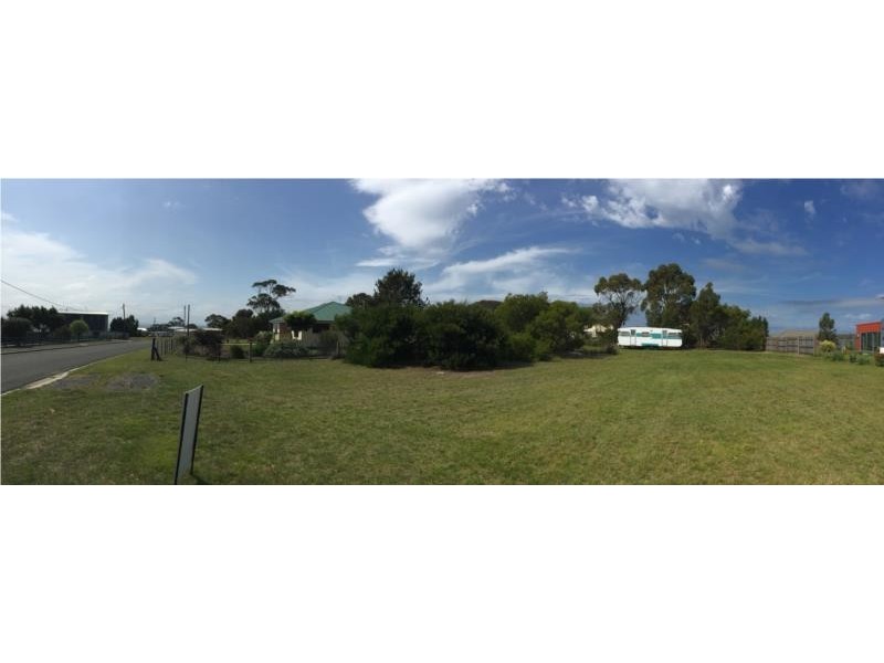 5 Barnett Close, Binalong Bay TAS 7216