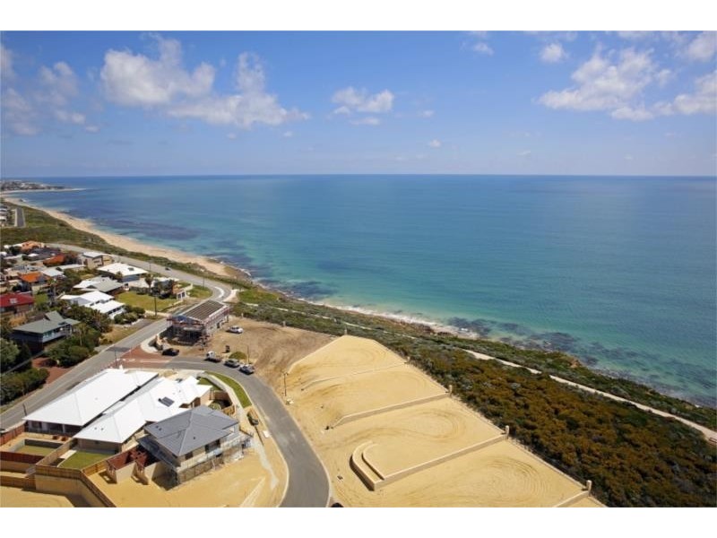 68 Torwoood Edge, Halls Head WA 6210