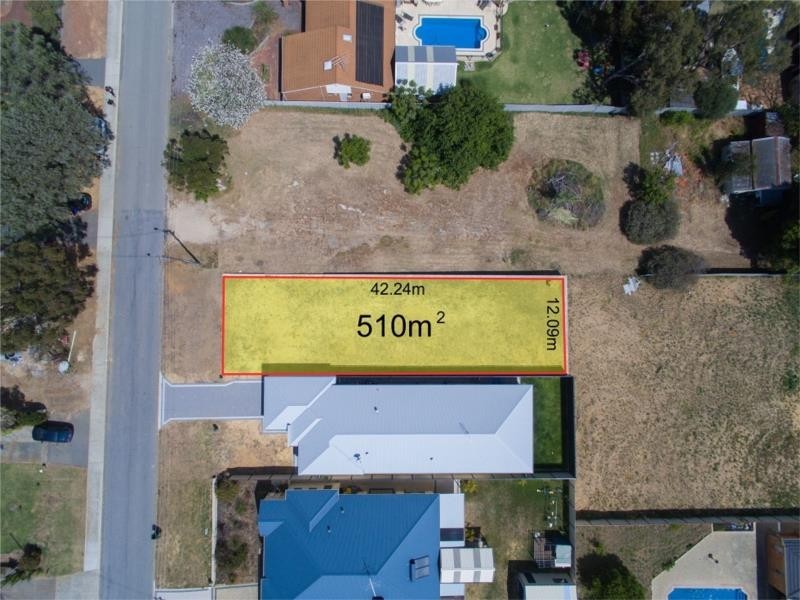 32 Scales Way, Spearwood WA 6163