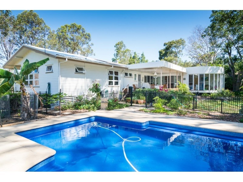 18-20 Norman street, Fig Tree Pocket QLD 4069