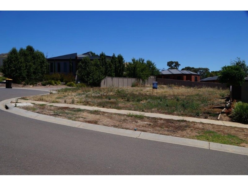 14 Currawong Court, Kennington VIC 3550