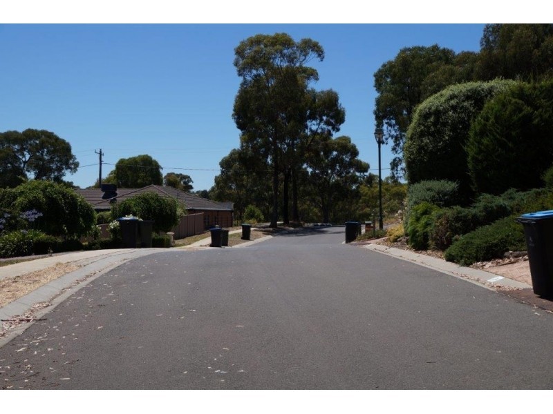 14 Currawong Court, Kennington VIC 3550