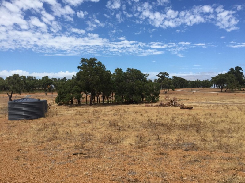 84 Guernsey Rise, Lower Chittering WA 6084