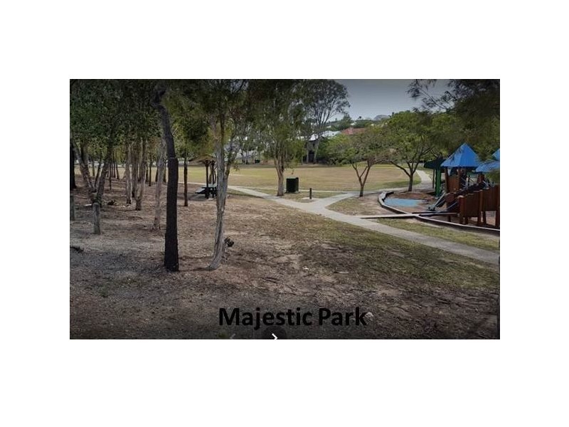 10 Solar Street, Coorparoo QLD 4151