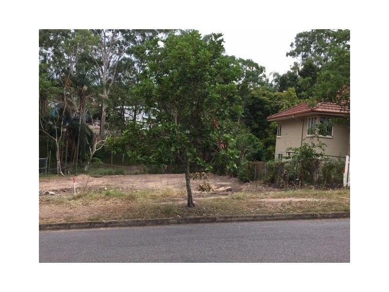 12 Solar Street, Coorparoo QLD 4151