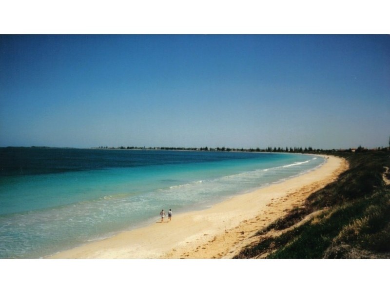 27 Rand Avenue, Waikiki WA 6169