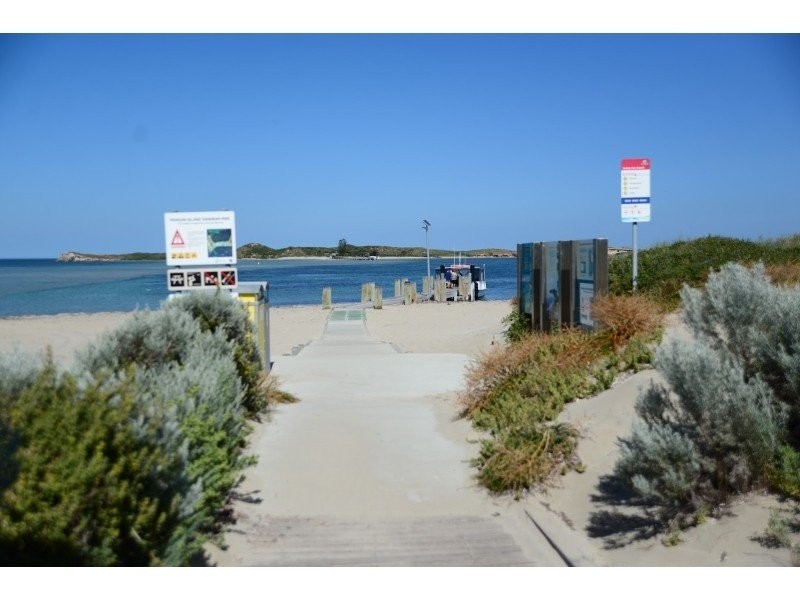 27 Rand Avenue, Waikiki WA 6169