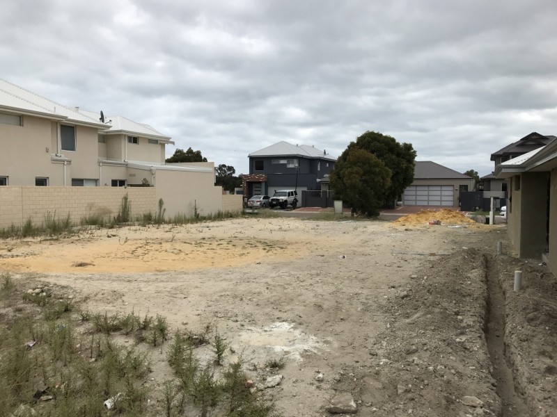 15 Arcadia Close, Dudley Park WA 6210