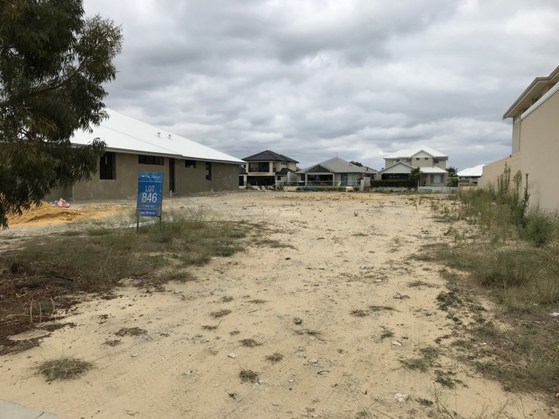 15 Arcadia Close, Dudley Park WA 6210