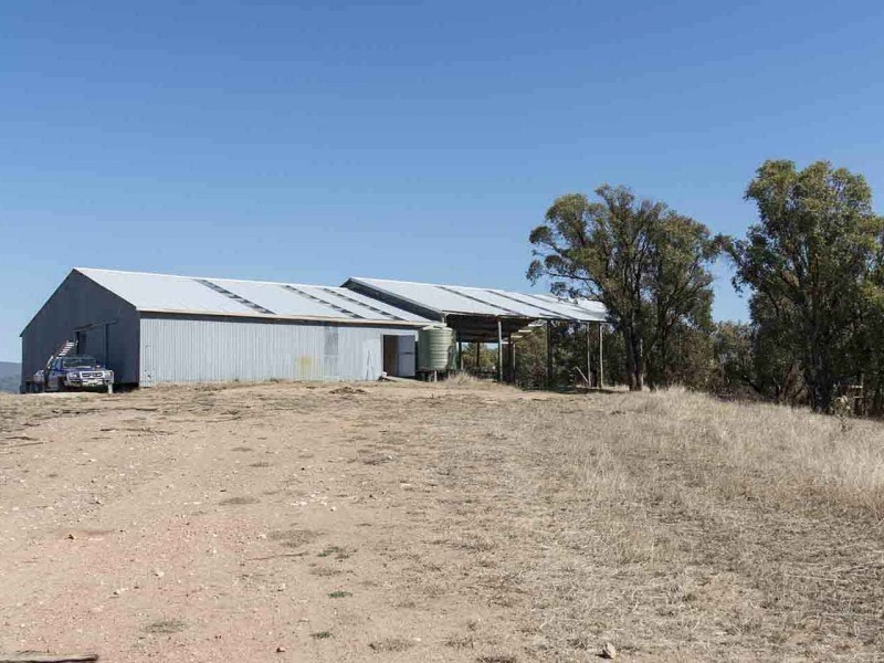 61 Leonard Drive, Omeo VIC 3898