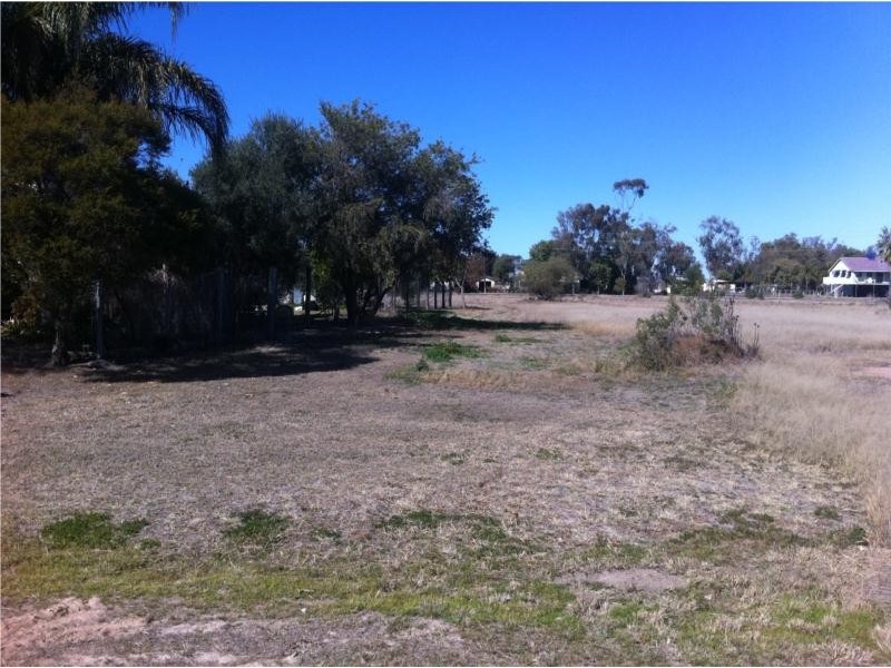 6 Burrell Street, Yelarbon QLD 4388