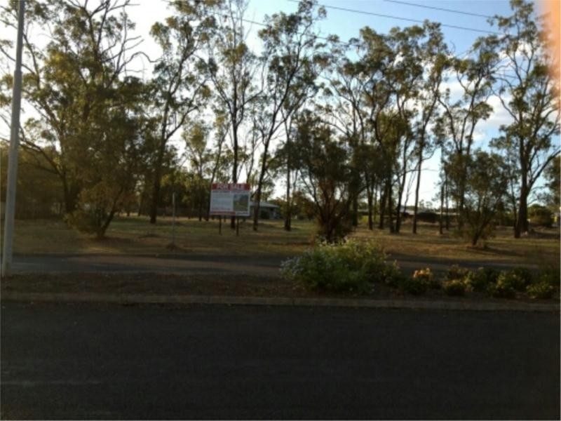 49 Queen Elizabeth Drive, Dysart QLD 4745