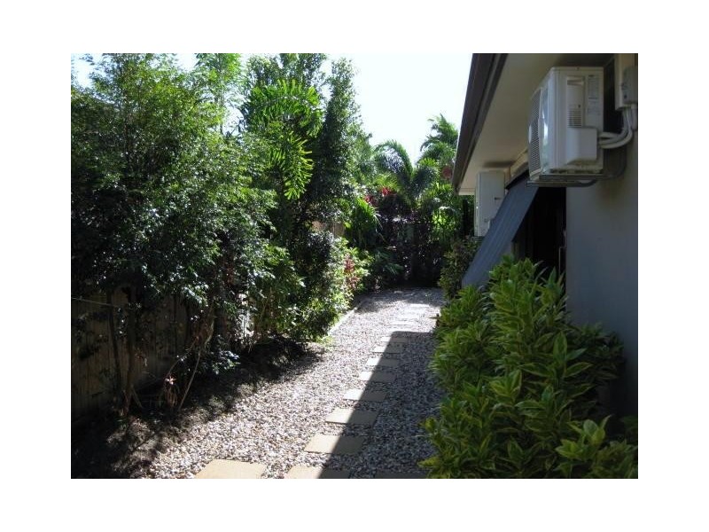 3 Edge Close, Kewarra Beach QLD 4879