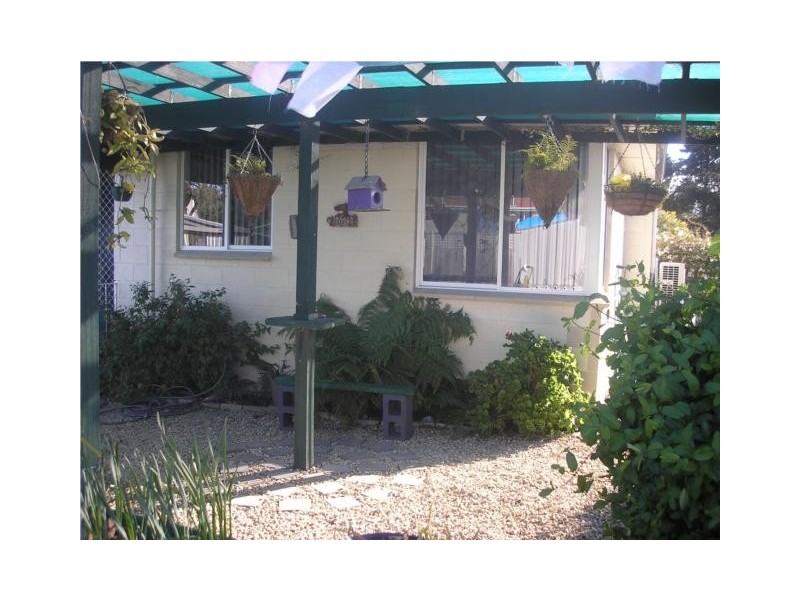 2 Gasnier st, Clarendon Vale TAS 7019