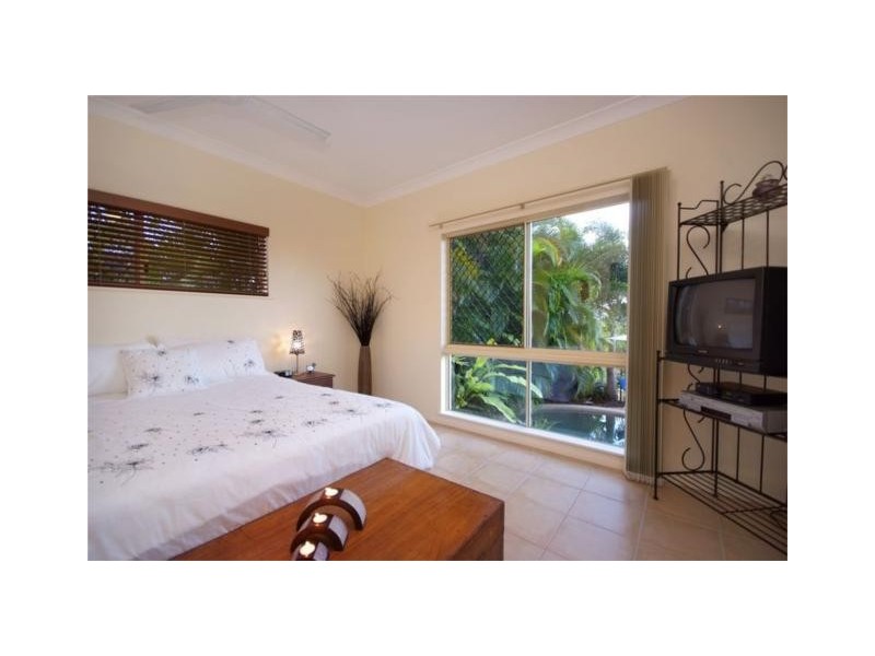 79 CALLUM ST, Mooroobool QLD 4870