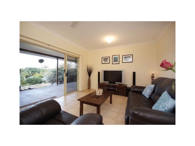 79 CALLUM ST, Mooroobool QLD 4870