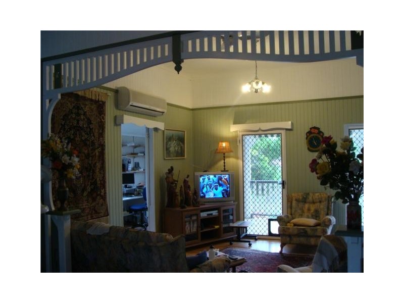 31 Coates Street, Mount Morgan QLD 4714