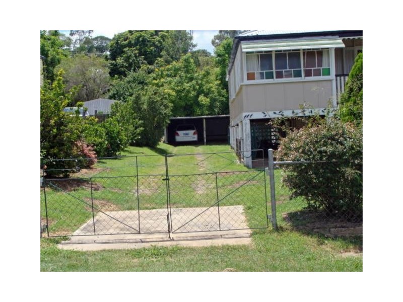 31 Coates Street, Mount Morgan QLD 4714