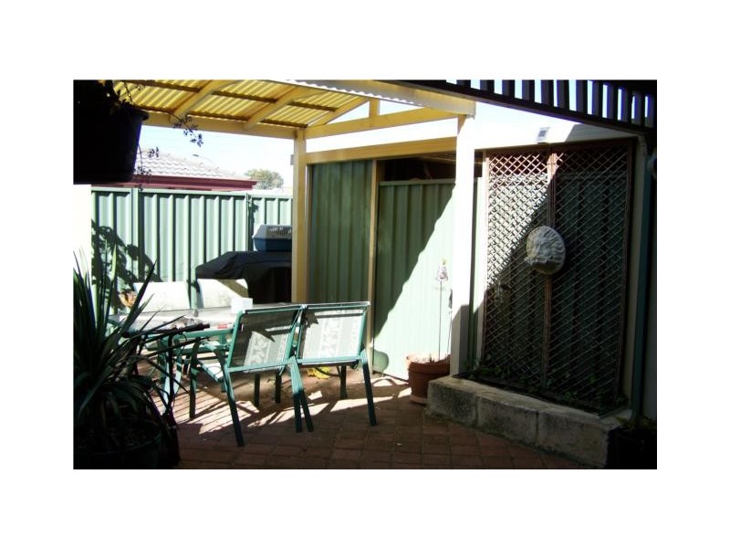 14 Kulungar Elbow, South Guildford WA 6055