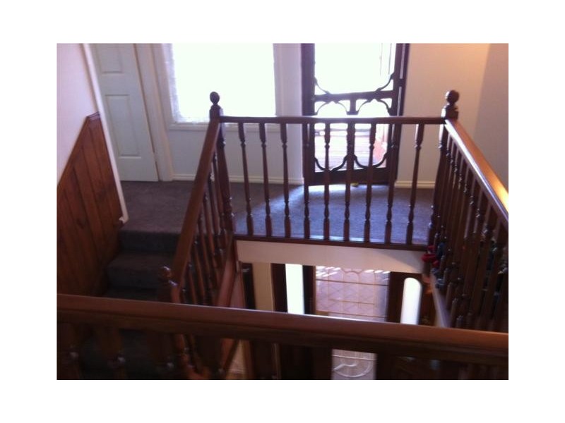 14 Kulungar Elbow, South Guildford WA 6055