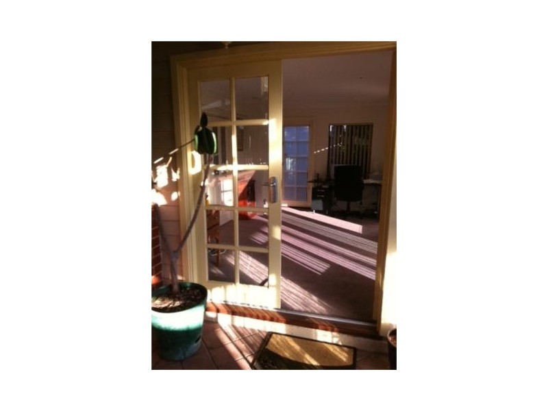 14 Kulungar Elbow, South Guildford WA 6055