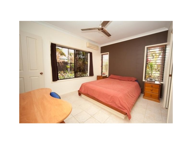 14 Teewah Close, Kewarra Beach QLD 4879