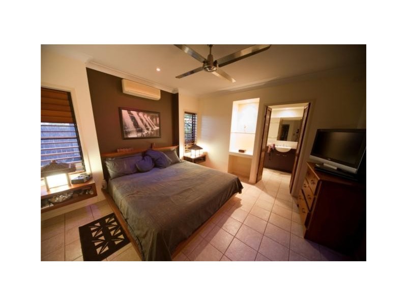 14 Teewah Close, Kewarra Beach QLD 4879