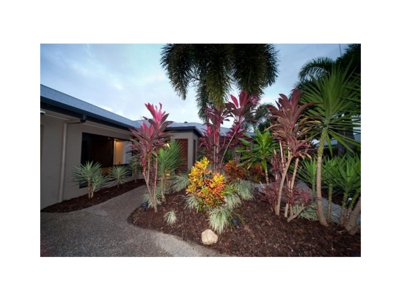 14 Teewah Close, Kewarra Beach QLD 4879