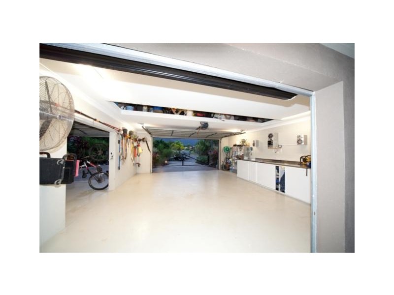 14 Teewah Close, Kewarra Beach QLD 4879