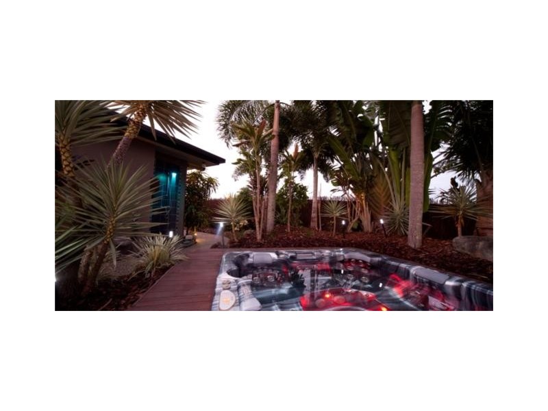 14 Teewah Close, Kewarra Beach QLD 4879