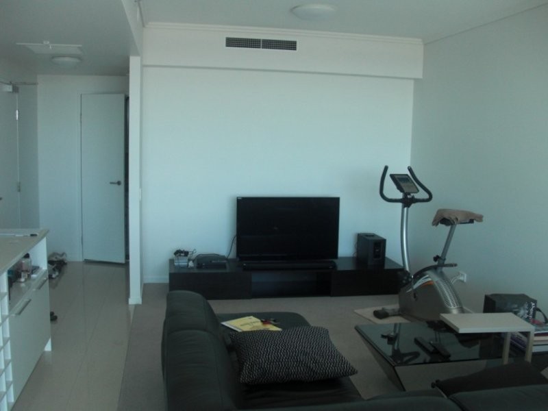 8 Harbour Road, Hamilton QLD 4007