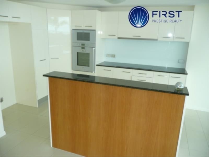 6-12 Oxley Avenue, Woody Point QLD 4019