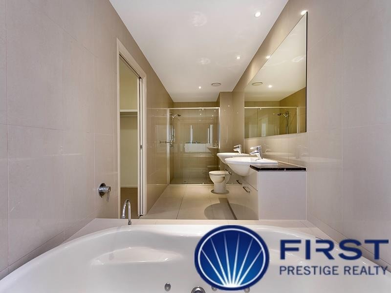 6-12 Oxley Avenue, Woody Point QLD 4019