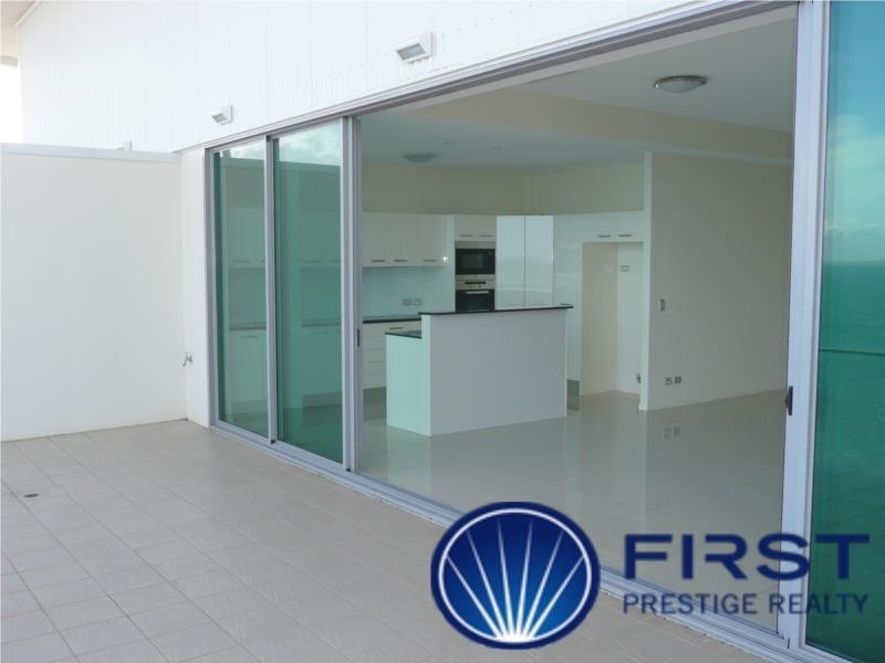 6-12 Oxley Avenue, Woody Point QLD 4019