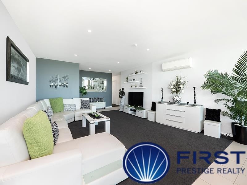 6-12 Oxley Avenue, Woody Point QLD 4019