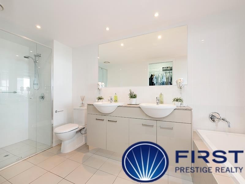 6-12 Oxley Avenue, Woody Point QLD 4019