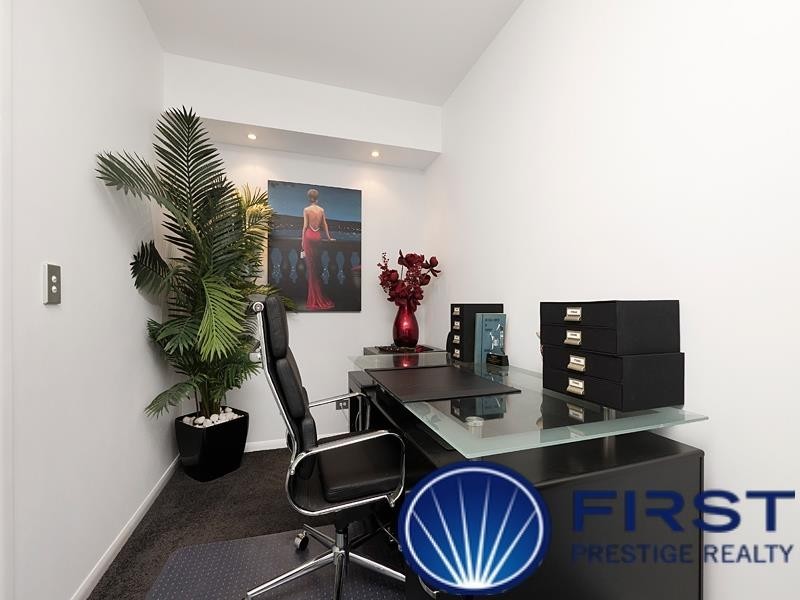 6-12 Oxley Avenue, Woody Point QLD 4019