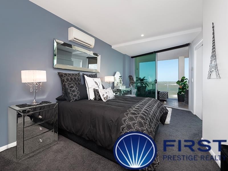 6-12 Oxley Avenue, Woody Point QLD 4019