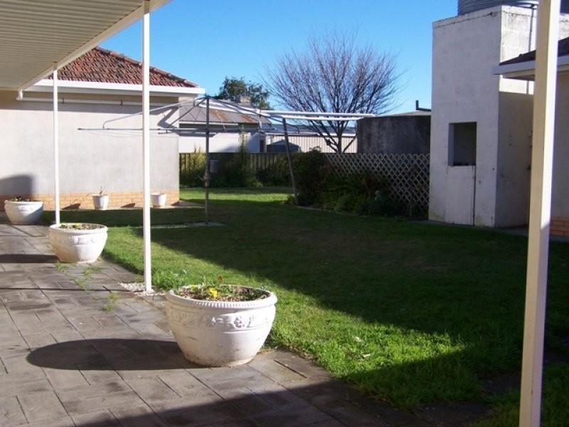 41 Adelaide Road, Millicent SA 5280