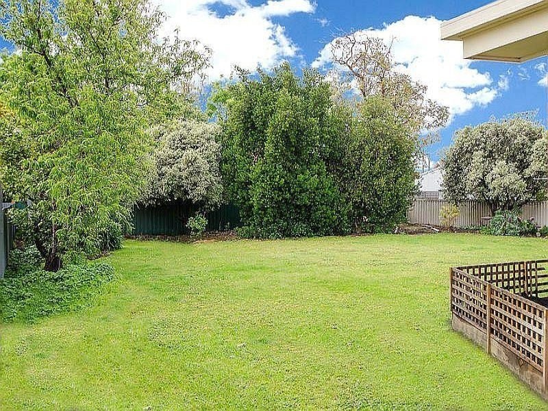 17 Eighth Street, Millicent SA 5280