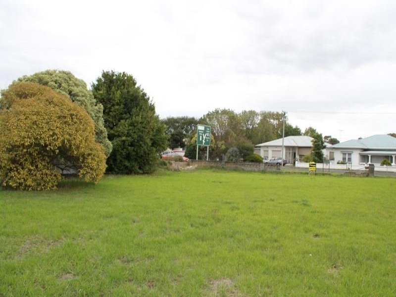 88 Mount Gambier Road, Millicent SA 5280