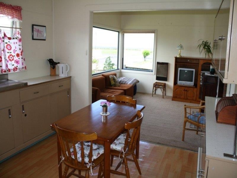 98 Meylin Street, Port Macdonnell SA 5291