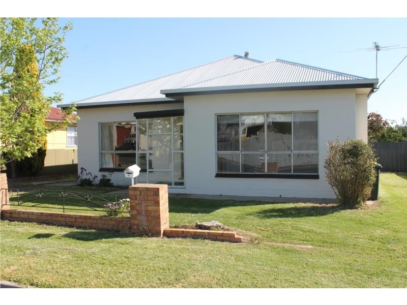 18 Olive Street, Millicent SA 5280