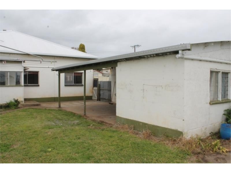 18 Olive Street, Millicent SA 5280
