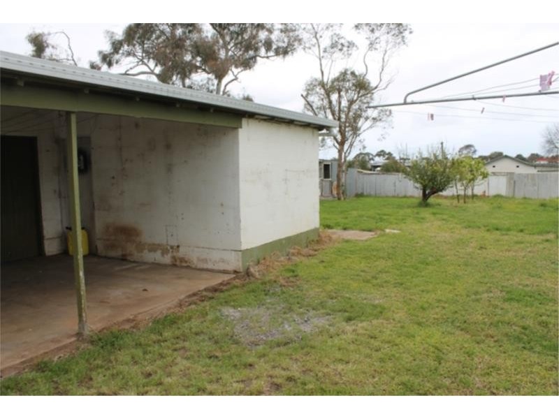 18 Olive Street, Millicent SA 5280