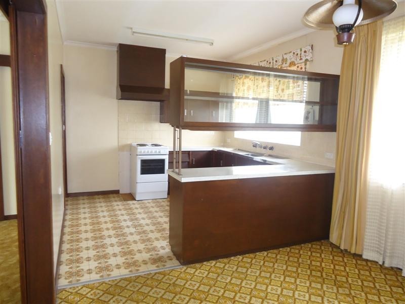 19 Hutchesson Street, Millicent SA 5280