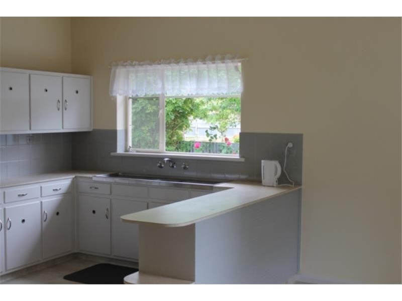 53 Adelaide Road, Millicent SA 5280